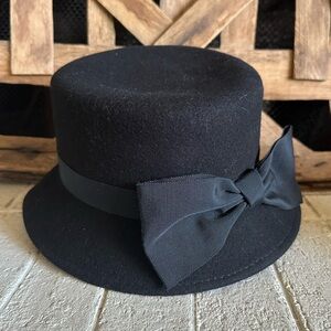 Liz Claiborne Vintage Hat